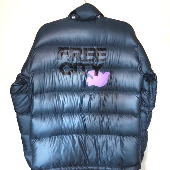 RARE!! Burton + Free City Collaboration Dry Ride Down Puffer Jacket Men's Small - Picture 3 of 16